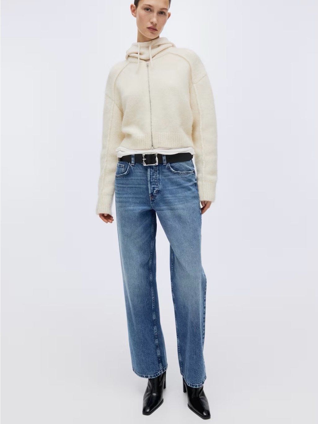 H&M Straight Wide-Leg Mid-Wash Jeans Size 0